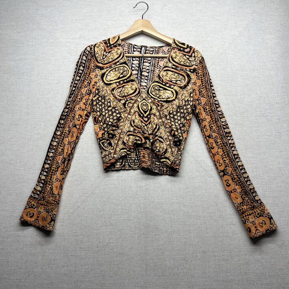 Free People Cropped V Neck Boho Top Size XS Tribal Tropical Festival Long Sleeve